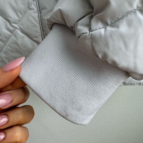 NWT Aritzia TNA Archive Quilted Premium Goose Down Gray Chrome Coat Size XS - Picture 6 of 12